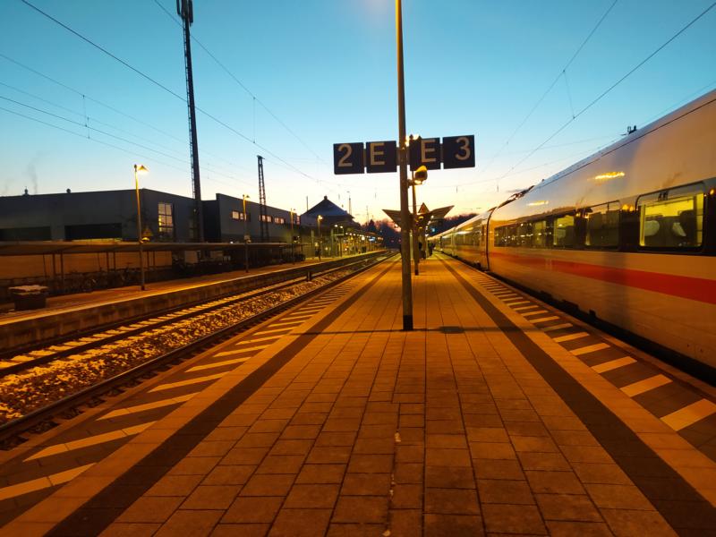 Bahnsteig im Nirgendwo