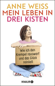 Read more about the article Mein Leben in drei Kisten – Rezension